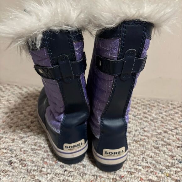 Sorel Tofino II Faux Fur Lined Waterproof Boot Purple- Girl’s/Women’s Size 5 - Picture 6 of 11